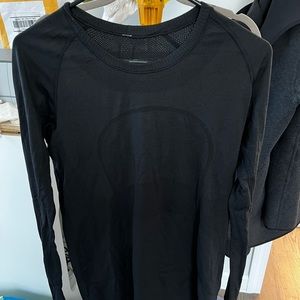 Lululemon Swiftly Tech Long Sleeve